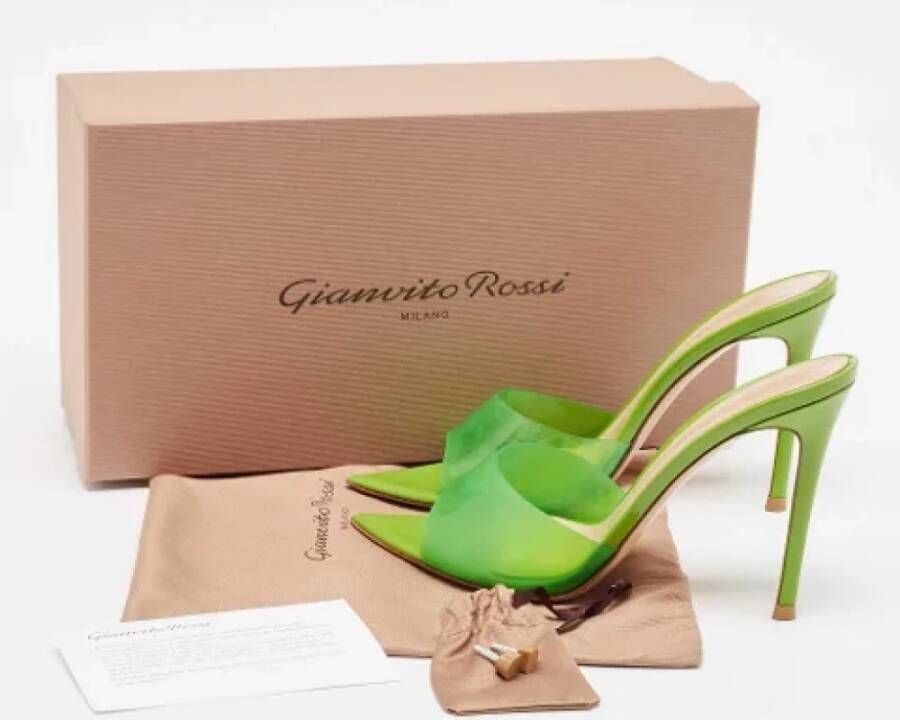 Gianvito Rossi Pre-owned Fabric sandals Green Dames