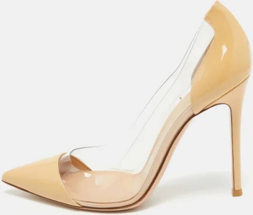 Gianvito Rossi Pre-owned Leather heels Beige Dames