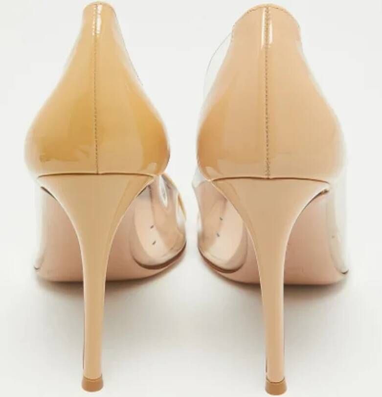 Gianvito Rossi Pre-owned Leather heels Beige Dames