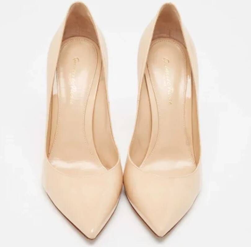 Gianvito Rossi Pre-owned Leather heels Beige Dames