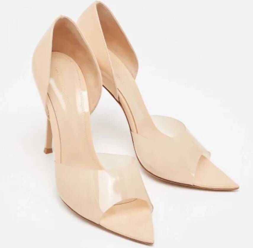 Gianvito Rossi Pre-owned Leather heels Beige Dames