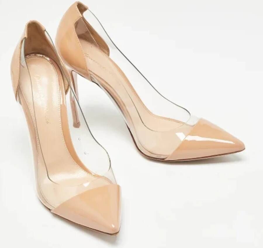 Gianvito Rossi Pre-owned Leather heels Beige Dames