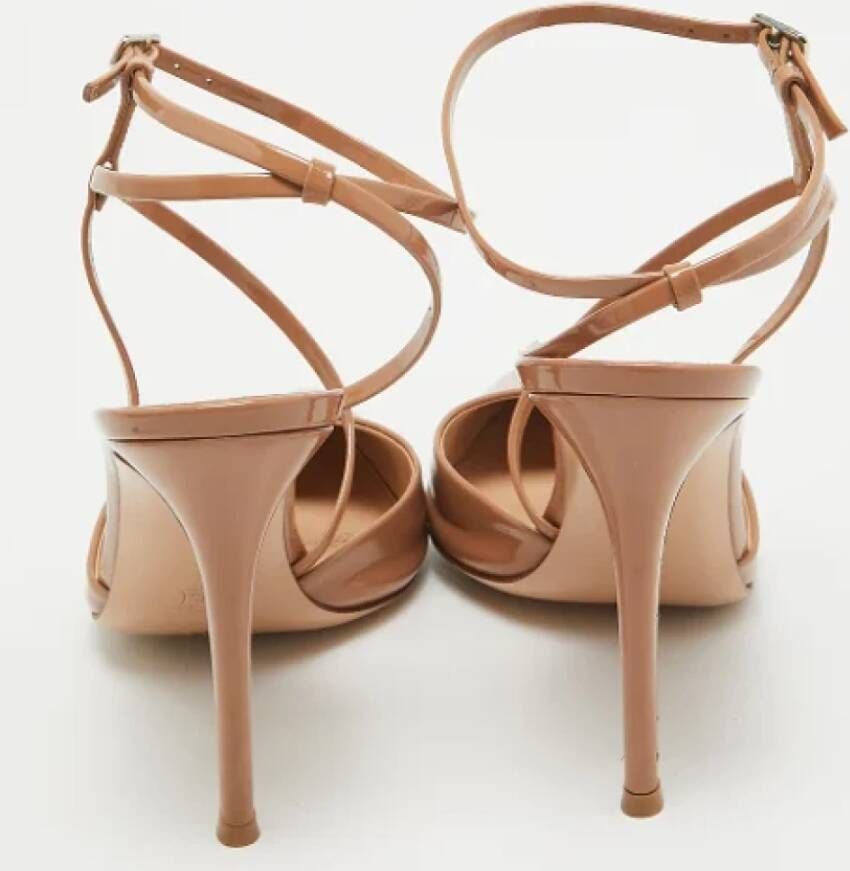 Gianvito Rossi Pre-owned Leather heels Beige Dames