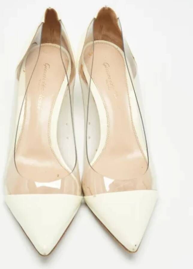 Gianvito Rossi Pre-owned Leather heels Beige Dames