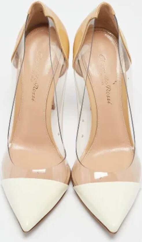 Gianvito Rossi Pre-owned Leather heels Beige Dames