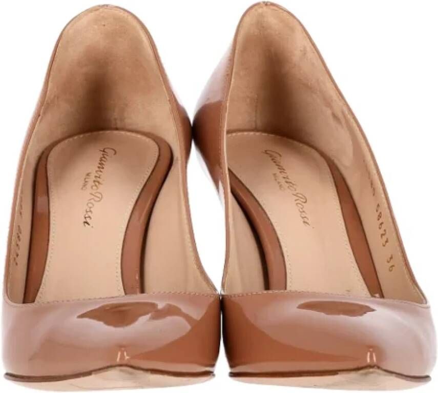 Gianvito Rossi Pre-owned Leather heels Beige Dames