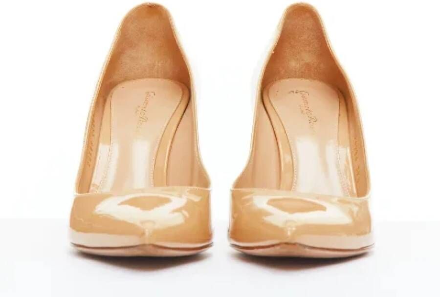 Gianvito Rossi Pre-owned Leather heels Beige Dames