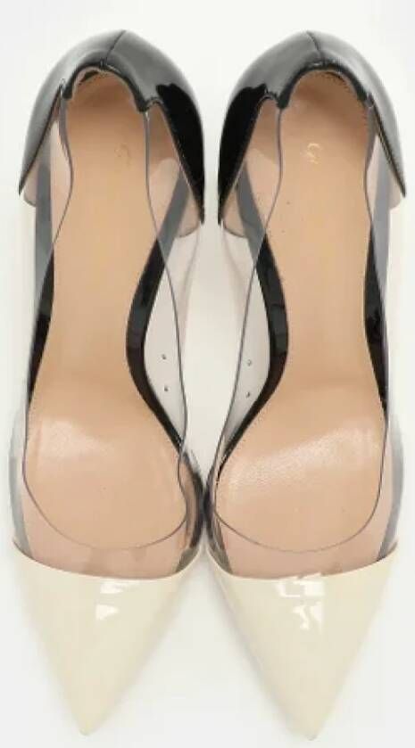 Gianvito Rossi Pre-owned Leather heels Beige Dames