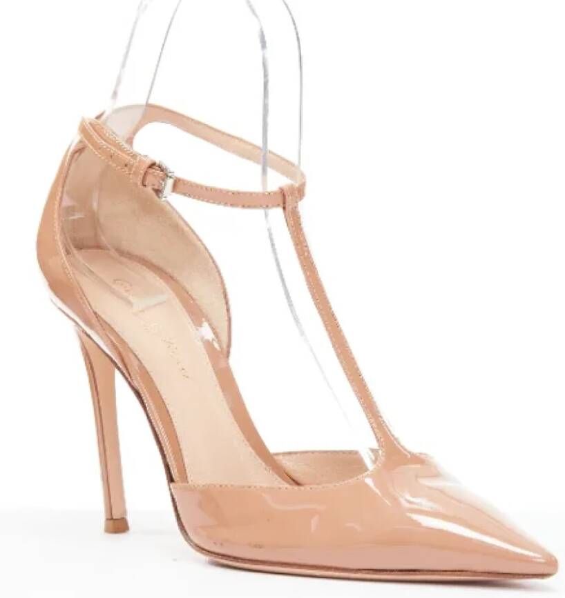 Gianvito Rossi Pre-owned Leather heels Beige Dames