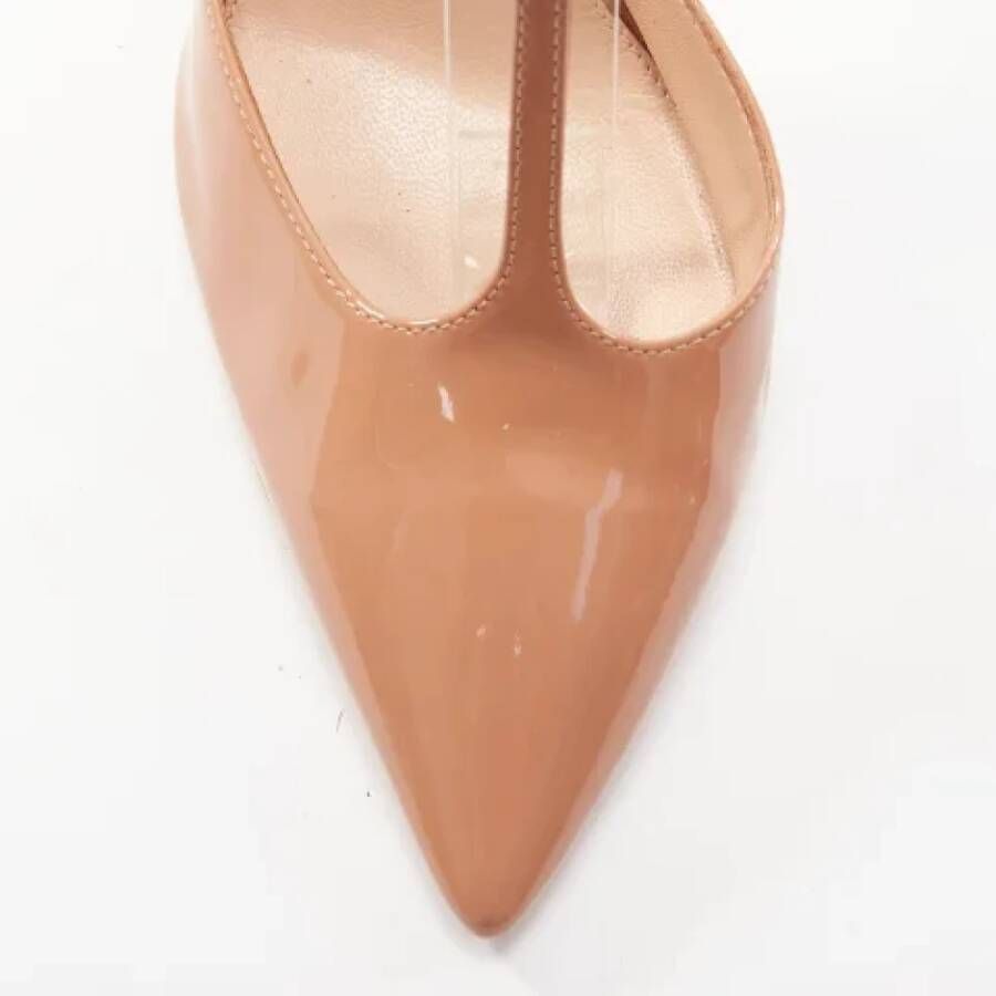 Gianvito Rossi Pre-owned Leather heels Beige Dames