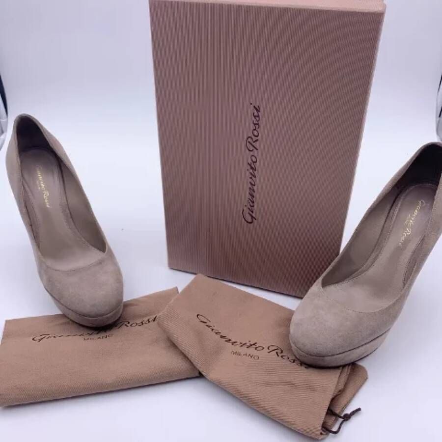 Gianvito Rossi Pre-owned Leather heels Beige Dames