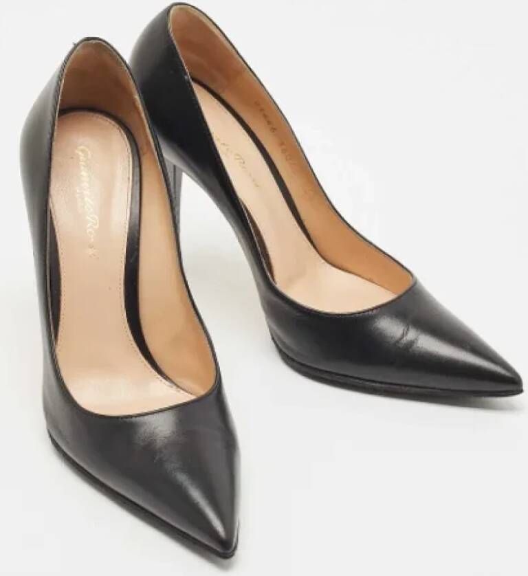 Gianvito Rossi Pre-owned Leather heels Black Dames