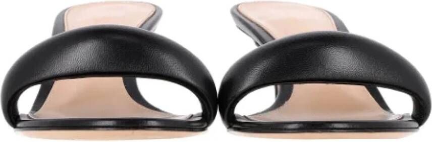 Gianvito Rossi Pre-owned Leather heels Black Dames