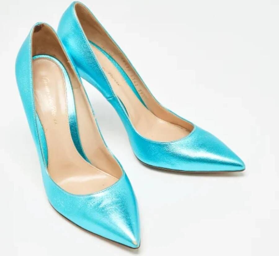 Gianvito Rossi Pre-owned Leather heels Blue Dames