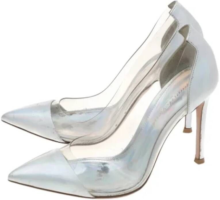 Gianvito Rossi Pre-owned Leather heels Gray Dames