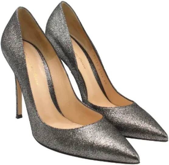 Gianvito Rossi Pre-owned Leather heels Gray Dames