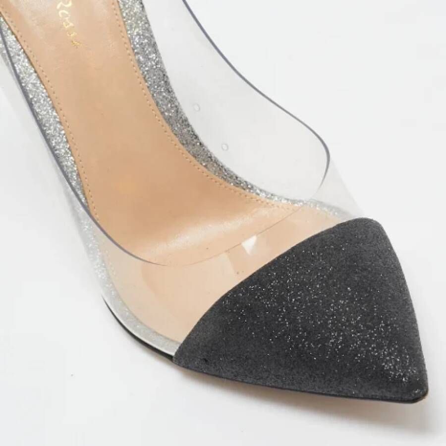 Gianvito Rossi Pre-owned Leather heels Gray Dames