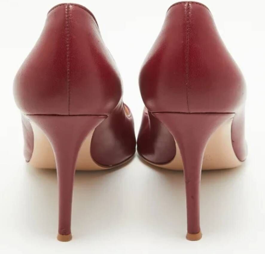 Gianvito Rossi Pre-owned Leather heels Red Unisex