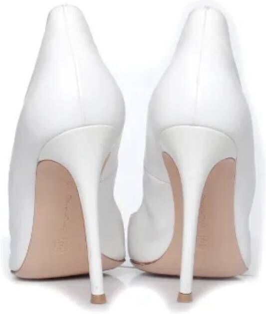 Gianvito Rossi Pre-owned Leather heels White Dames