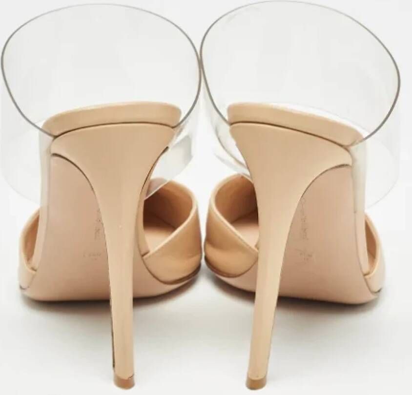 Gianvito Rossi Pre-owned Leather mules Beige Dames