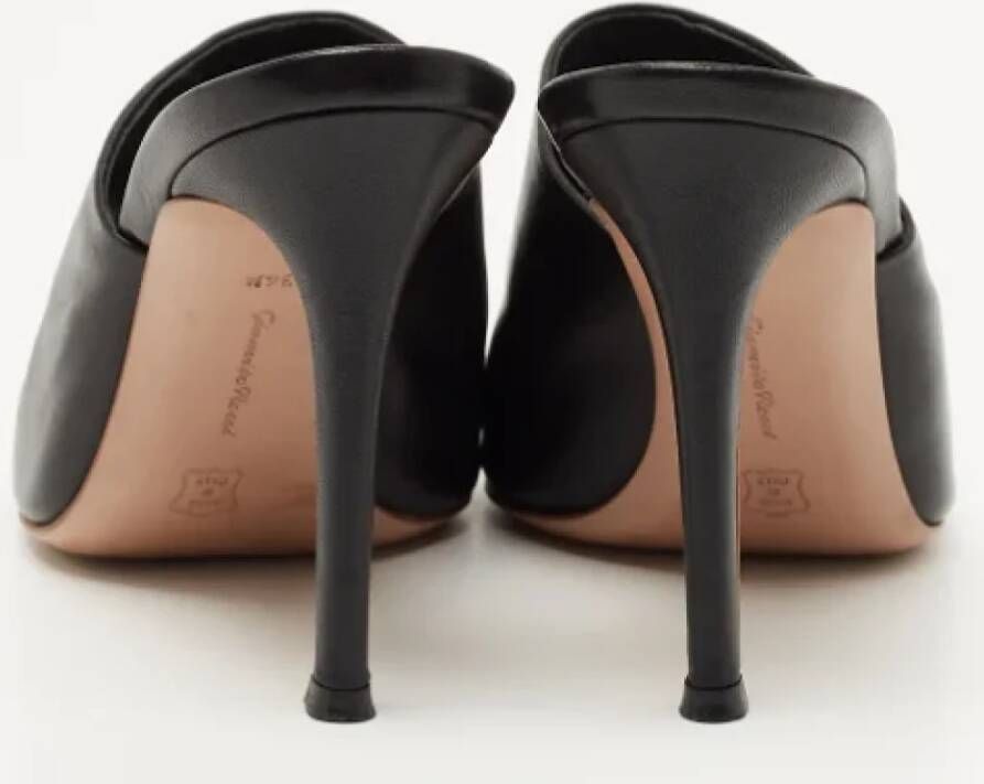 Gianvito Rossi Pre-owned Leather mules Black Dames