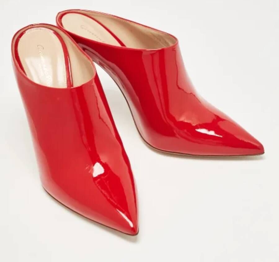 Gianvito Rossi Pre-owned Leather mules Red Dames