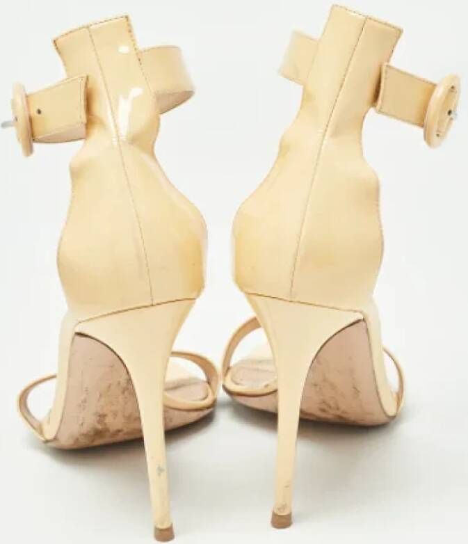 Gianvito Rossi Pre-owned Leather sandals Beige Dames