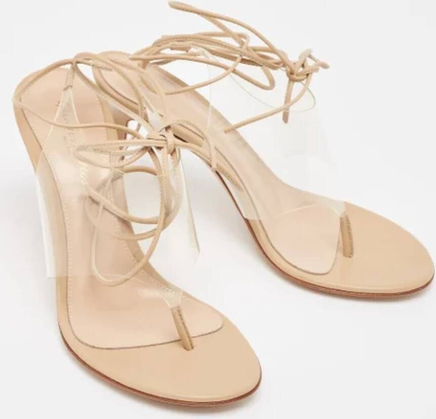 Gianvito Rossi Pre-owned Leather sandals Beige Dames