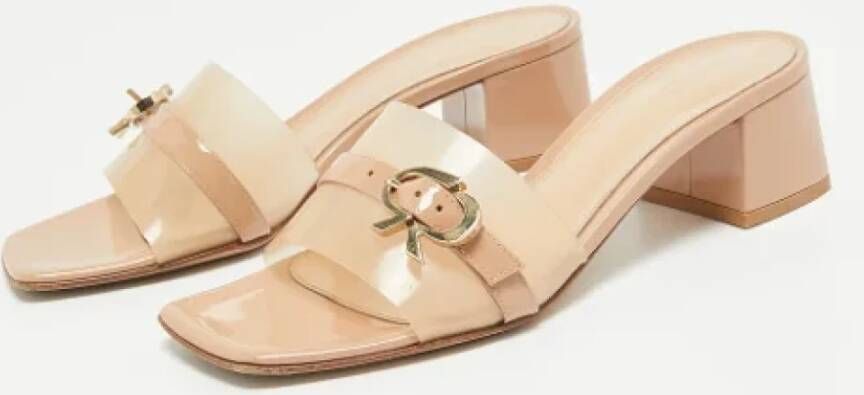 Gianvito Rossi Pre-owned Leather sandals Beige Dames