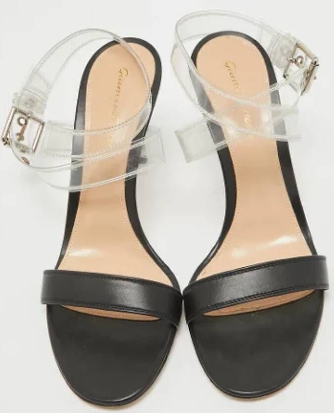 Gianvito Rossi Pre-owned Leather sandals Black Dames