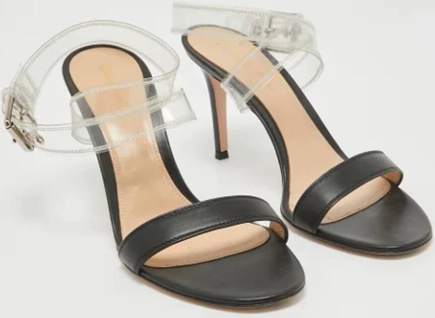 Gianvito Rossi Pre-owned Leather sandals Black Dames