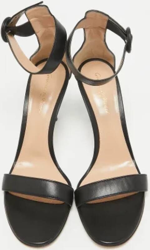 Gianvito Rossi Pre-owned Leather sandals Black Dames