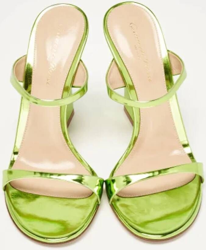 Gianvito Rossi Pre-owned Leather sandals Green Dames