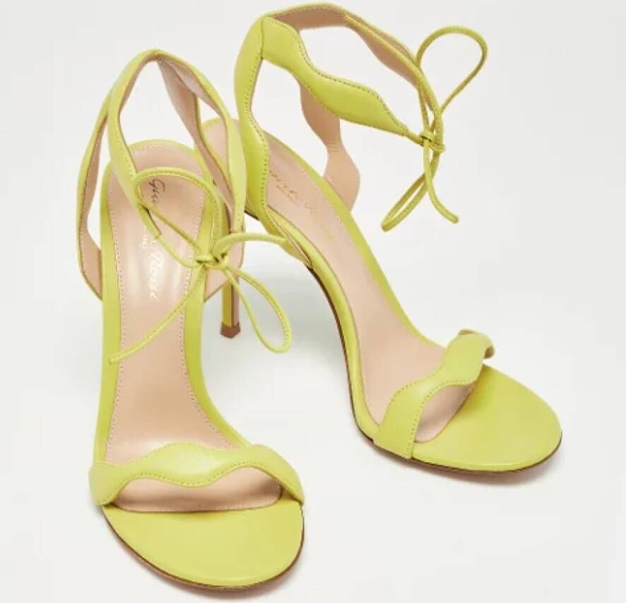 Gianvito Rossi Pre-owned Leather sandals Green Dames