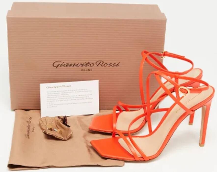 Gianvito Rossi Pre-owned Leather sandals Orange Dames