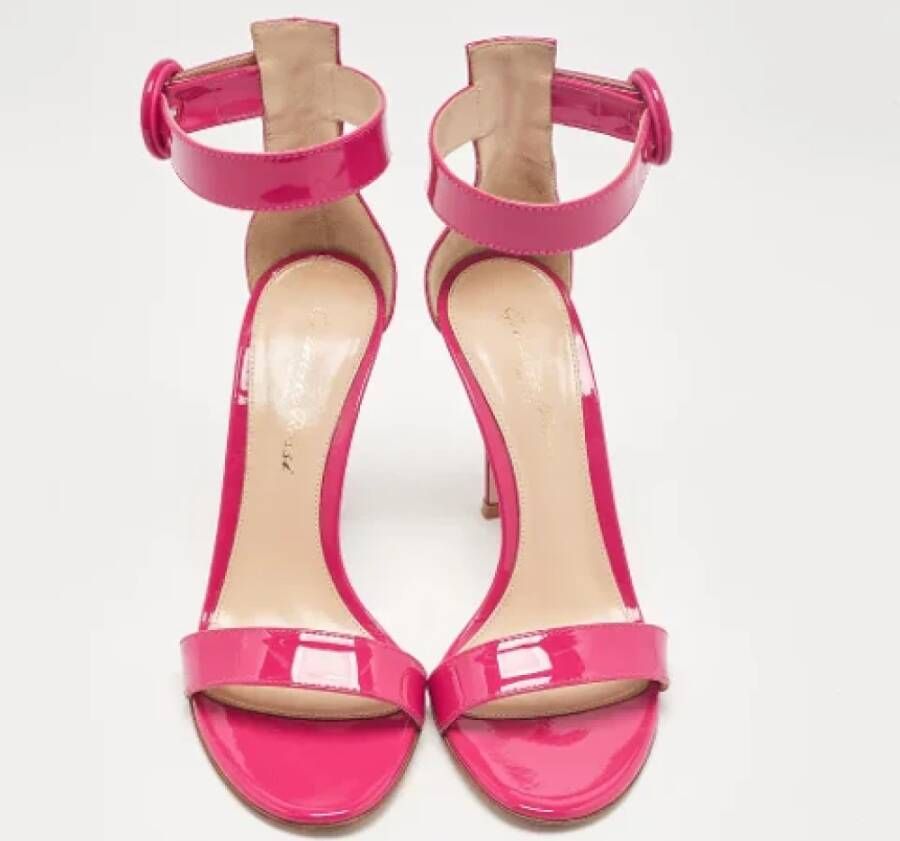 Gianvito Rossi Pre-owned Leather sandals Pink Dames