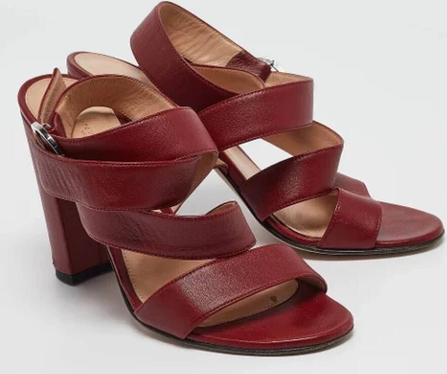 Gianvito Rossi Pre-owned Leather sandals Red Dames