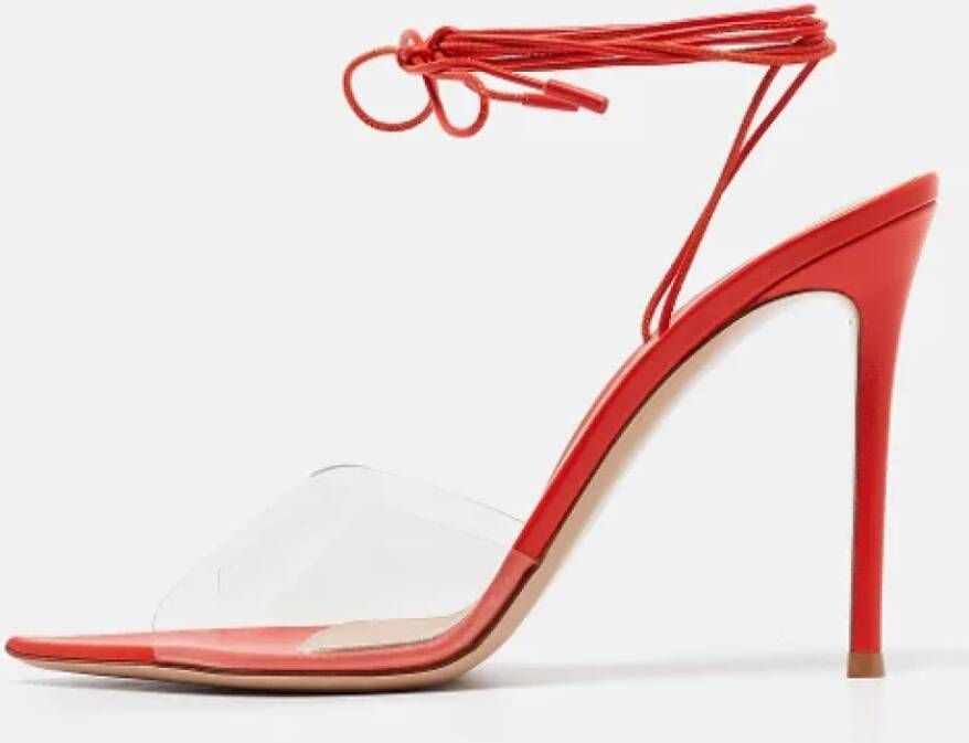 Gianvito Rossi Pre-owned Leather sandals Red Dames