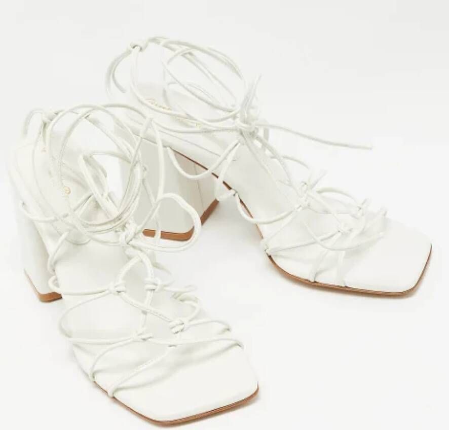 Gianvito Rossi Pre-owned Leather sandals White Dames