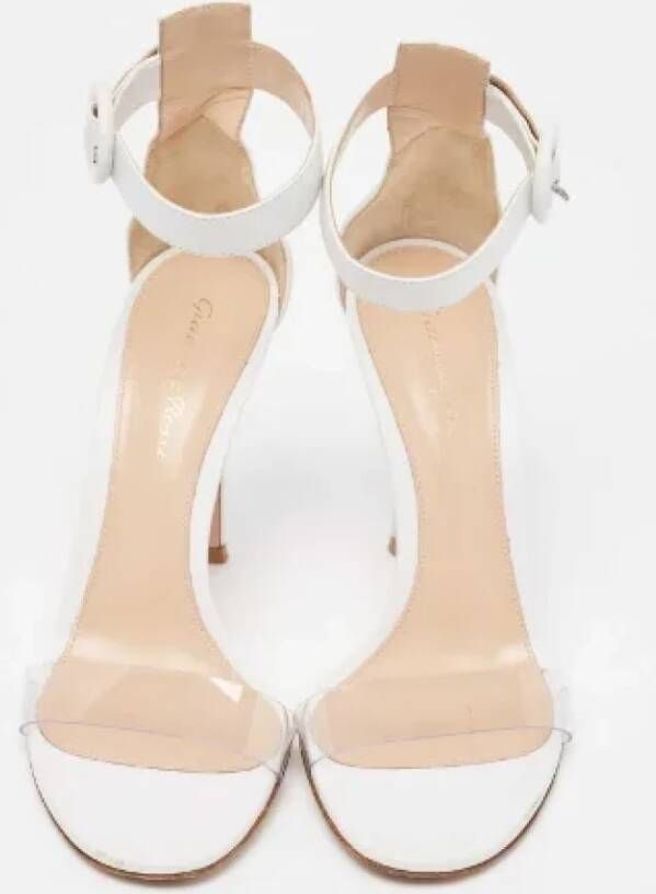 Gianvito Rossi Pre-owned Leather sandals White Dames