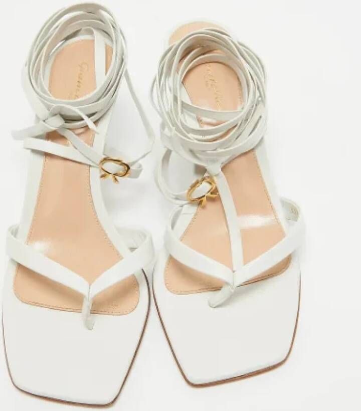 Gianvito Rossi Pre-owned Leather sandals White Dames