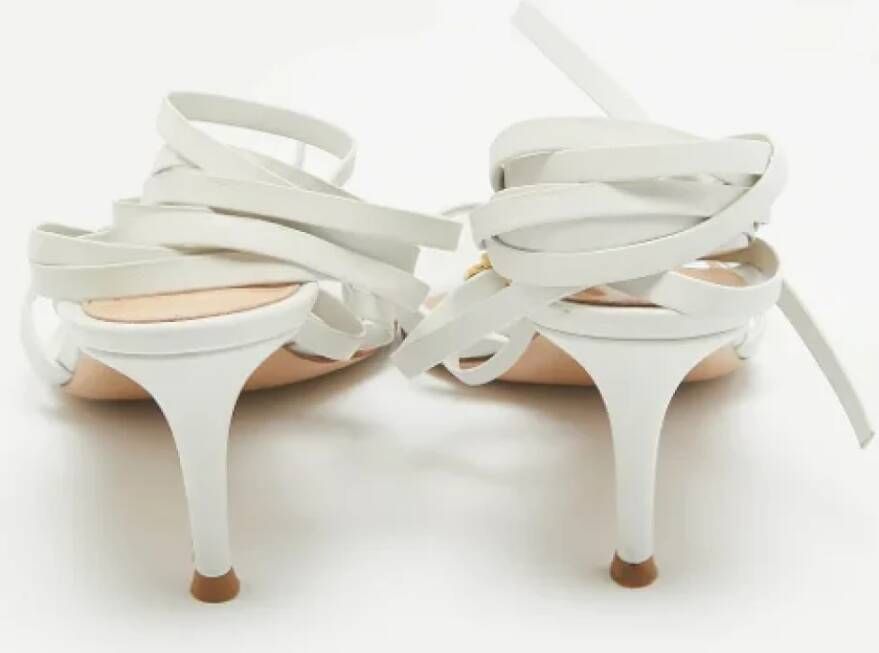 Gianvito Rossi Pre-owned Leather sandals White Dames