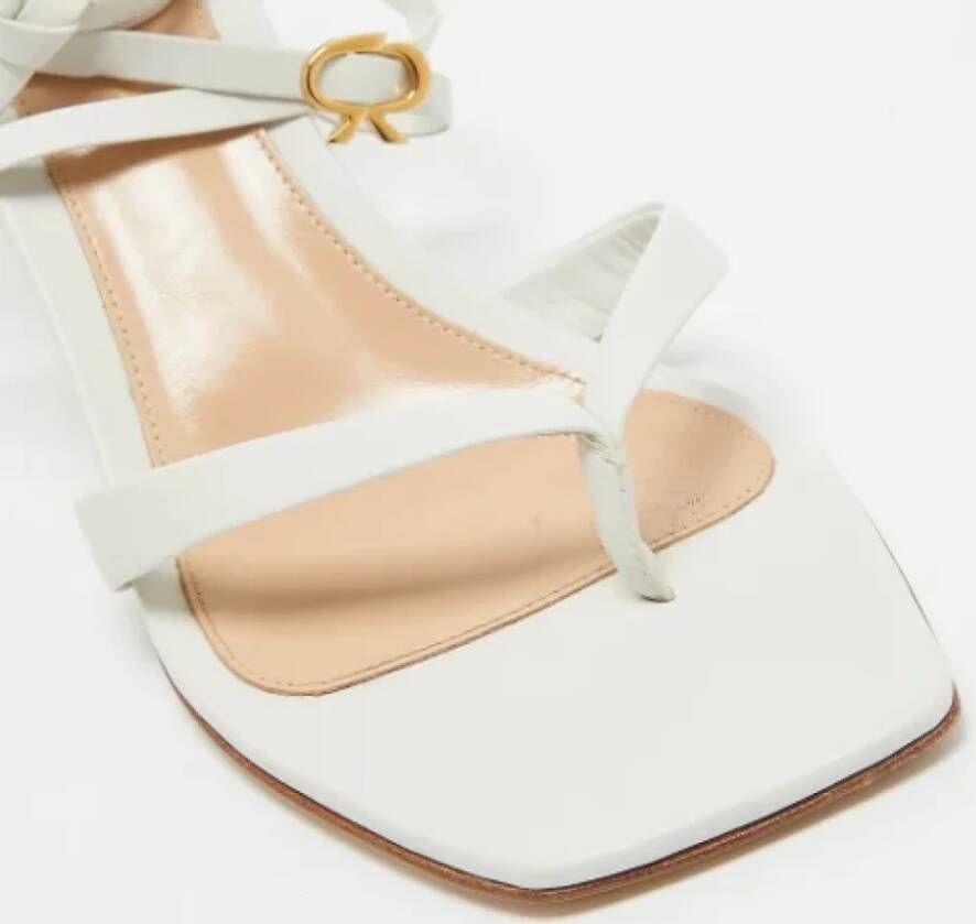 Gianvito Rossi Pre-owned Leather sandals White Dames