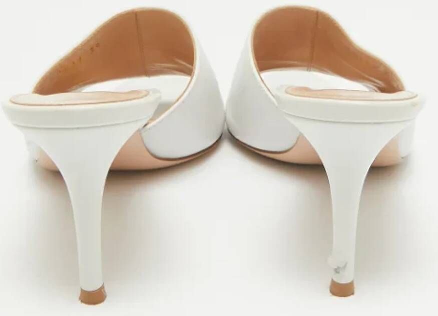 Gianvito Rossi Pre-owned Leather sandals White Dames