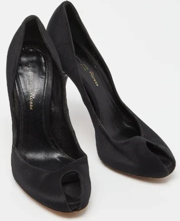 Gianvito Rossi Pre-owned Satin heels Black Dames