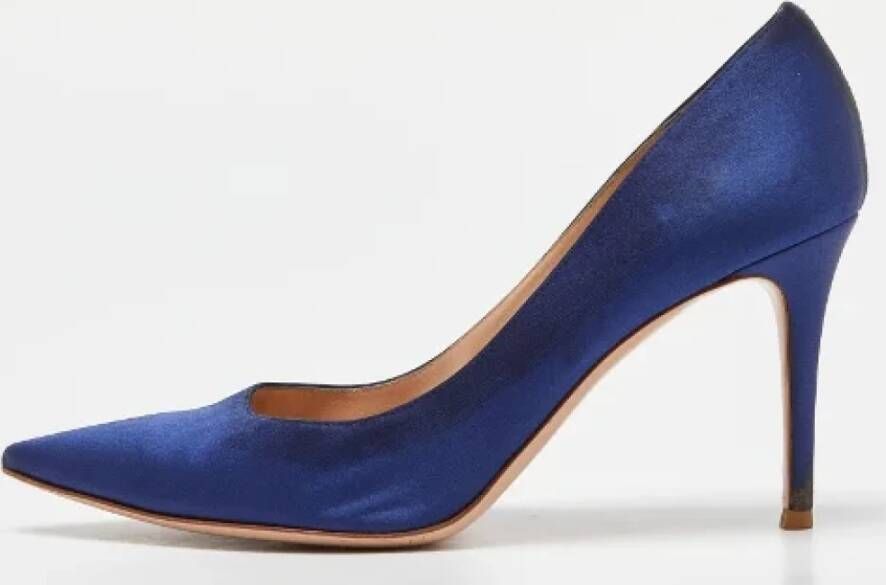 Gianvito Rossi Pre-owned Satin heels Blue Dames