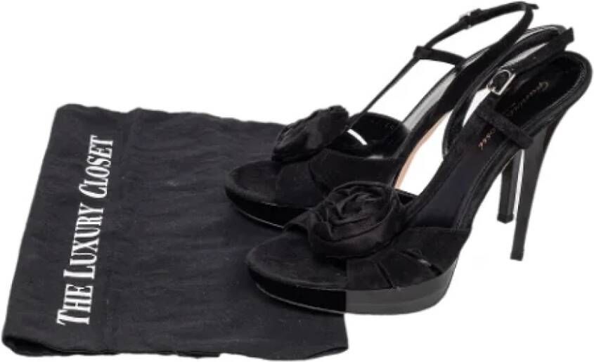 Gianvito Rossi Pre-owned Satin sandals Black Dames