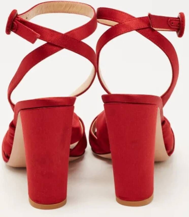 Gianvito Rossi Pre-owned Satin sandals Red Dames