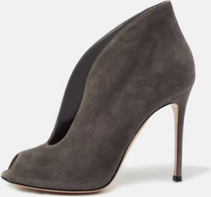 Gianvito Rossi Pre-owned Suede boots Gray Dames