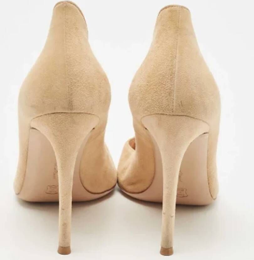 Gianvito Rossi Pre-owned Suede heels Beige Dames